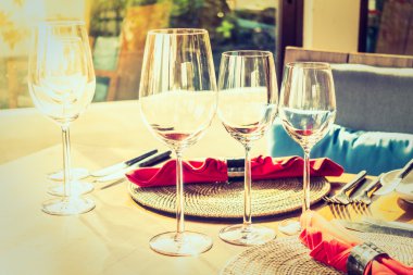 Akşam yemeği için sofra