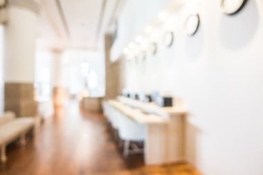 Otel lobisinde bulanıklık