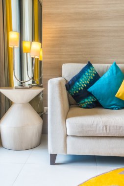 lüks yastık kanepe dekorasyon