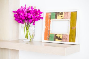 Fotoğraf çerçevesi ile orkide çiçek 