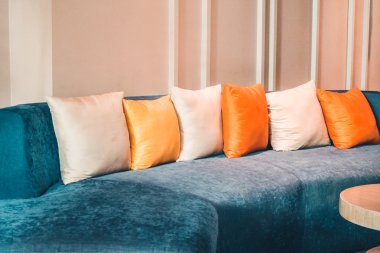 lüks yastık kanepe dekorasyon