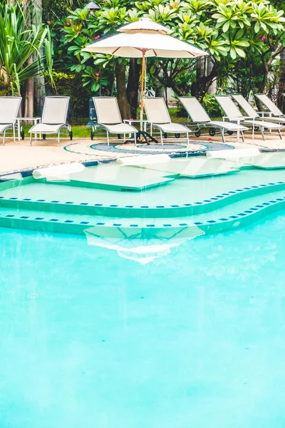 Outdoor swimming pool — Stock Photo, Image