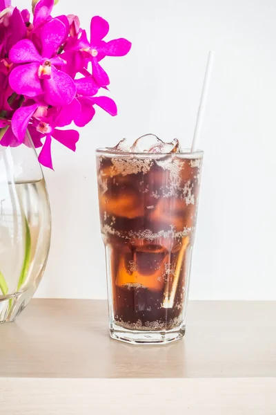 Kaca cola dingin — Stok Foto