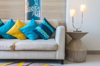 lüks yastık kanepe dekorasyon