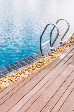 Havuzu merdiven dekorasyon 