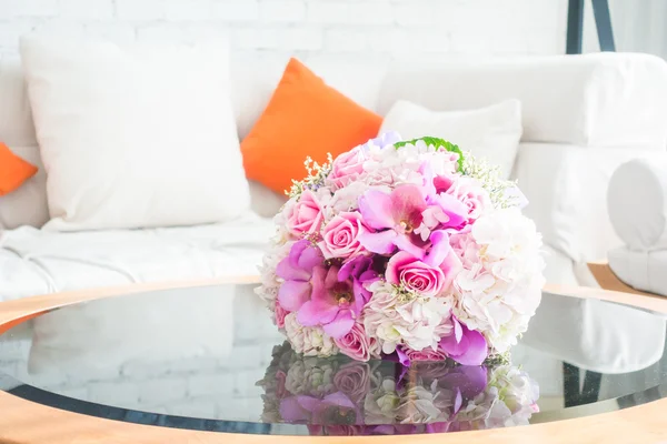 Bouquet fiore con cuscino — Foto Stock