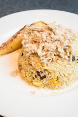 Fried rice ile ananas