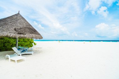 şemsiye ve sandalye