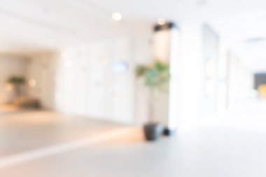 Otel lobisinde bulanıklık