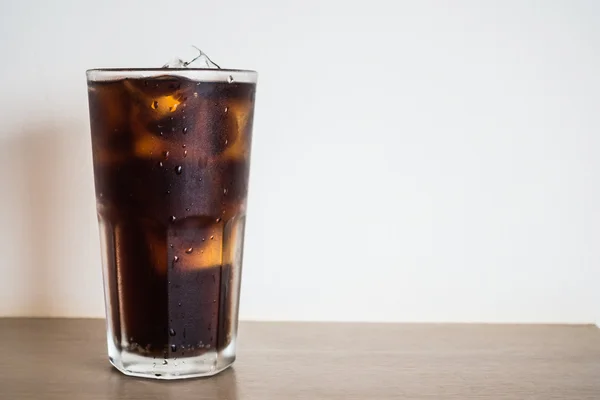 Iced cola glass — Stock Photo, Image