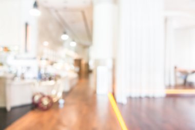 Otel lobisinde bulanıklık