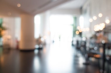 Otel lobisinde bulanıklık