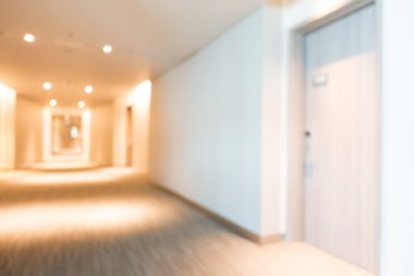 Otel lobisinde bulanıklık