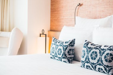 Güzel beyaz yastık