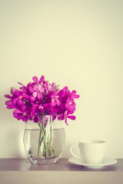 beyaz kahve fincanı