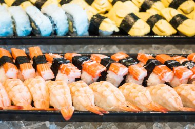 Suşi yemek büfesi 