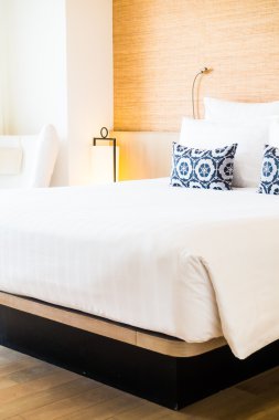 Güzel beyaz yastık