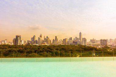 Açık Yüzme Havuzu