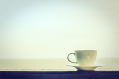 beyaz kahve fincanı