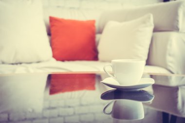 beyaz kahve fincanı