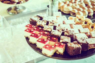 Tatlı yemek büfesi