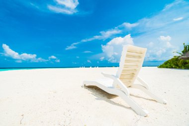 şemsiye ve sandalye