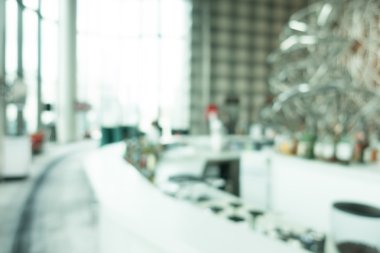 Otel lobisinde bulanıklık