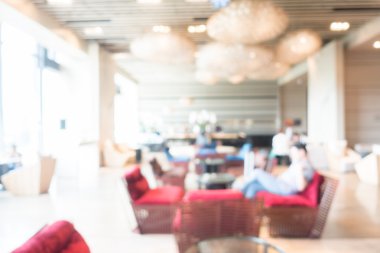 Otel lobisinde bulanıklık