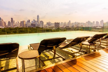 Açık Yüzme Havuzu