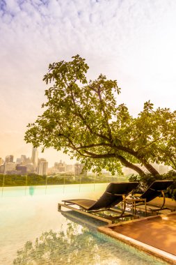 Açık Yüzme Havuzu