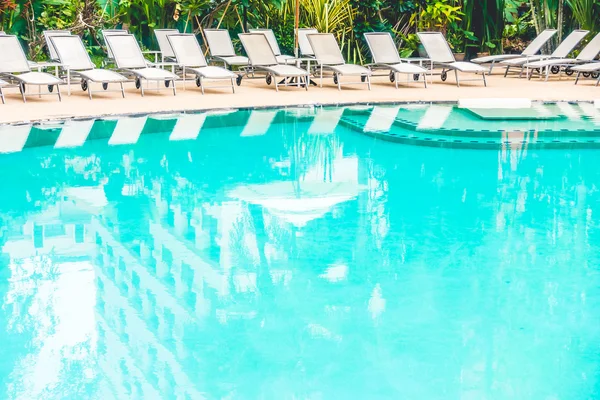 Outdoor swimming pool — Stock Photo, Image