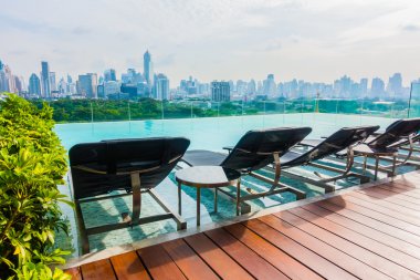 Açık Yüzme Havuzu