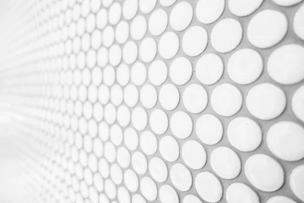 Mur de tuiles blanches — Photo