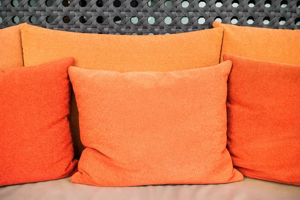 Almohada en el sofá —  Fotos de Stock