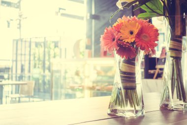 çiçek vazo dekorasyon 