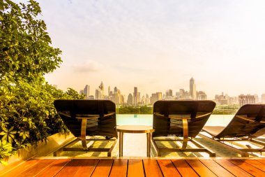 Açık Yüzme Havuzu