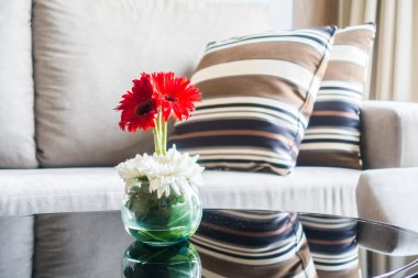 çiçek vazo dekorasyon 