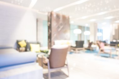 Otel lobisinde bulanıklık