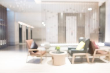 Otel lobisinde bulanıklık