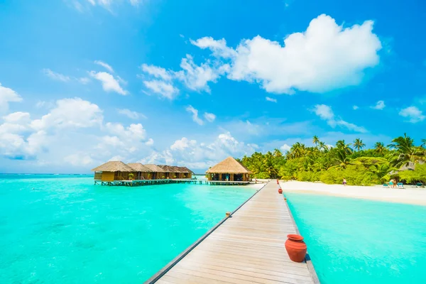 Belle île tropicale des Maldives — Photo