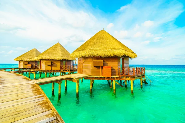 Beautiful tropical Maldives island — Stock Photo, Image