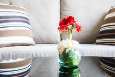 çiçek vazo dekorasyon 