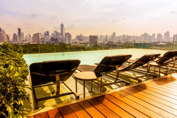 Outdoor swimming pool — Stock Photo, Image