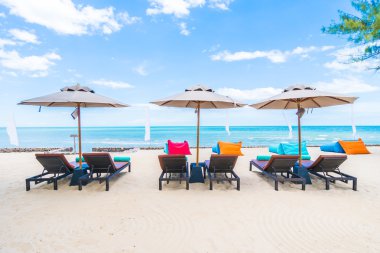 şemsiye ve sandalye