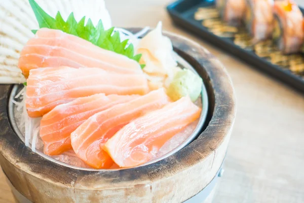 Somon sashimi - stil alimentar japonez — Fotografie, imagine de stoc