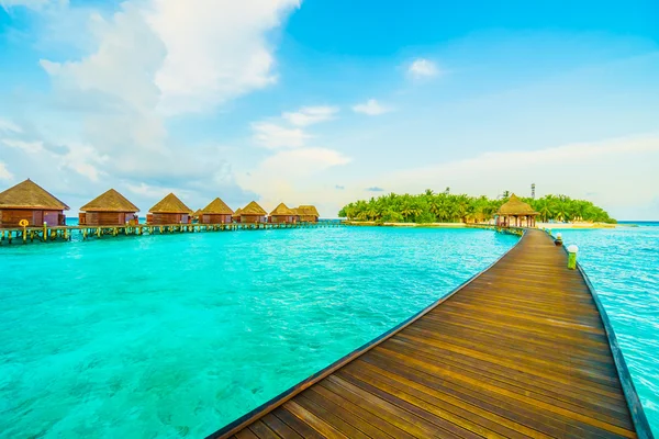 Bella isola delle Maldive — Foto Stock