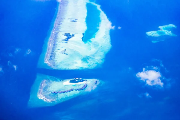 Bella isola delle Maldive — Foto Stock