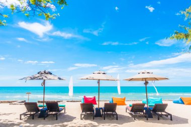 şemsiye ve sandalye