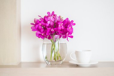 beyaz kahve fincanı 