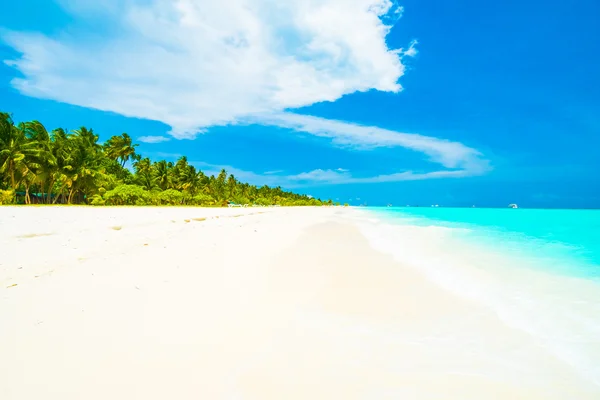 Linda ilha das Maldivas — Fotografia de Stock